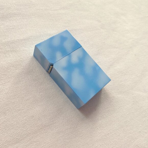 Tsubota Pearl Hard Edge Lighter in Cloud - Picture 4 of 13